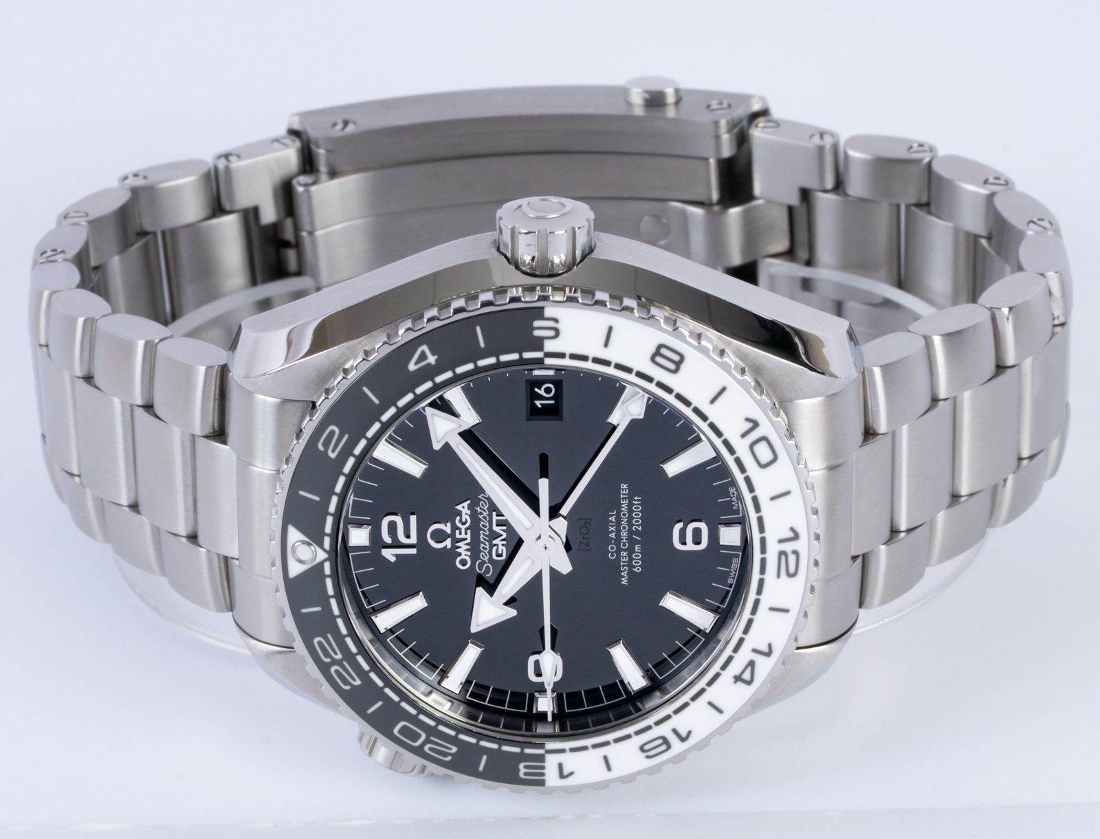 Omega Seamaster Planet Ocean GMT 'Oreo' 215.30.44.22.01.001 - 2024