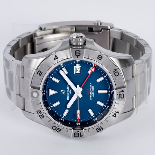Front View of Avenger GMT 44