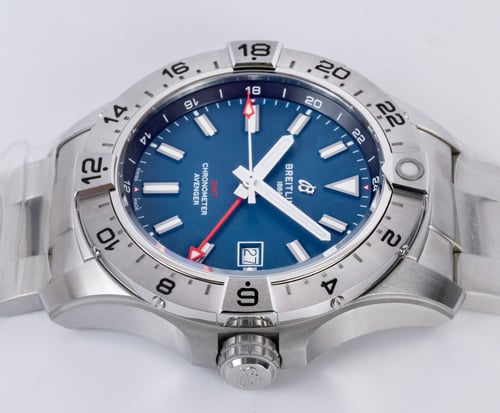 Crown Side Shot of Avenger GMT 44