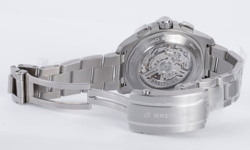 Open Clasp Shot of Avenger B01 Chronograph 44