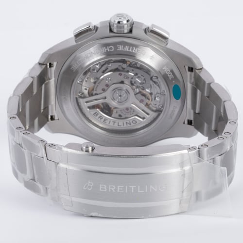 Rear / Band View of Avenger B01 Chronograph 44