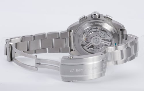 Open Clasp Shot of Avenger B01 Chronograph 44