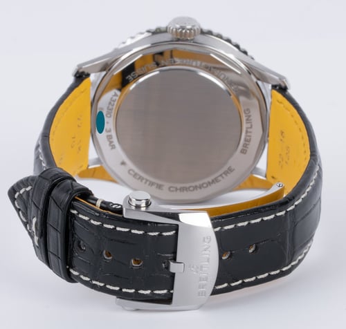 Rear / Band View of Navitimer Auto GMT 41