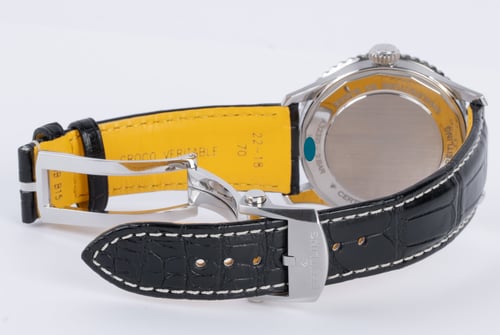 Open Clasp Shot of Navitimer Auto GMT 41