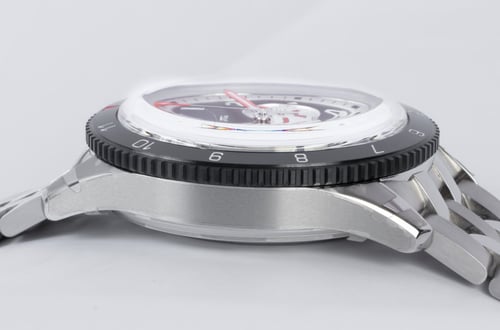 9' Side Shot of Classic AVI Chronograph 42 Mosquito