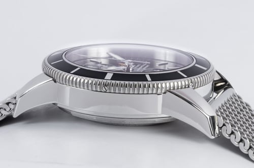 9' Side Shot of SuperOcean Heritage Chronograph