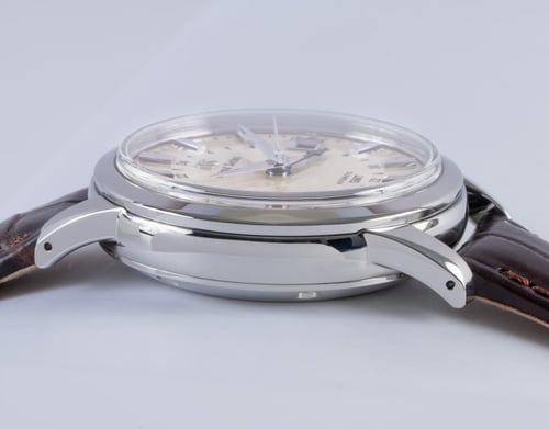 9' Side Shot of GMT Elegance