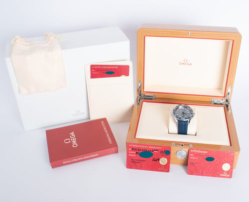 Box / Paper shot of Seamaster Diver 300M