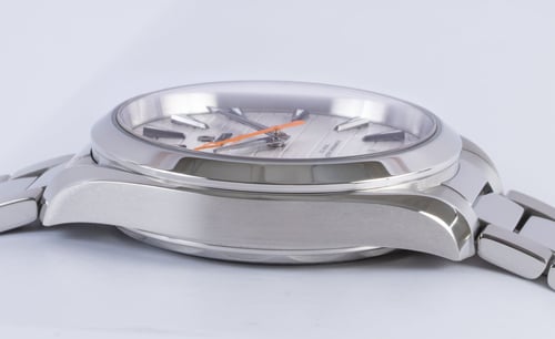 9' Side Shot of Seamaster Aqua Terra Master 41MM