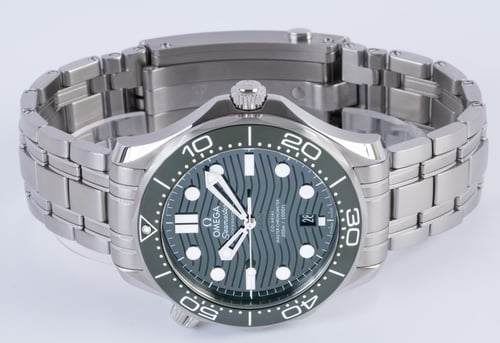 Front View of Seamaster 'Green' Diver 300M