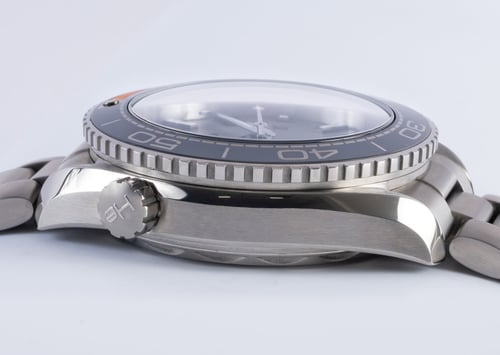 9' Side Shot of Seamaster Planet Ocean Master 43.5MM