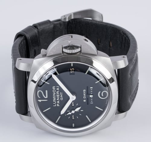 Front View of Luminor 1950 8 Days GMT