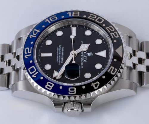 Crown Side Shot of GMT-Master II 'Batgirl'