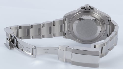 Open Clasp Shot of Yacht-Master 37