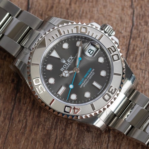 Stylied photo of  of Yacht-Master 37