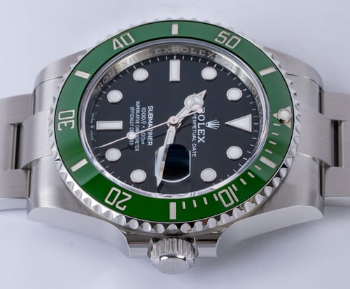 Crown Side Shot of Submariner Date 41 'Starbucks'