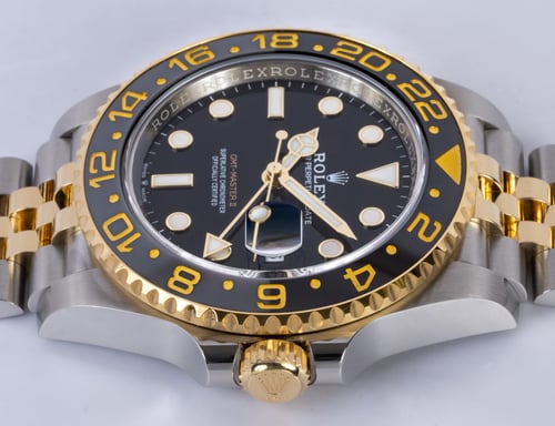 Crown Side Shot of GMT-Master II 'Zombie'