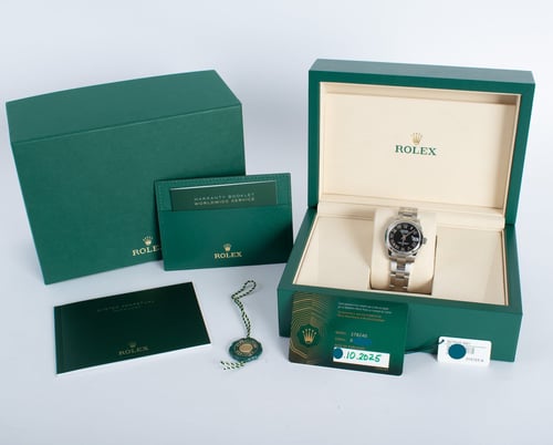 Box / Paper shot of Datejust Midsize 31