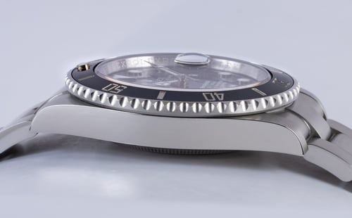 9' Side Shot of Submariner Date 41
