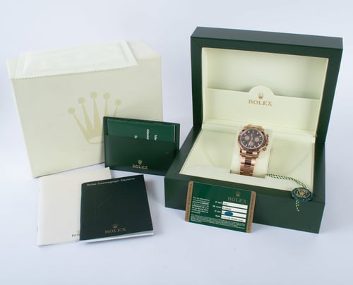 Box / Paper shot of Daytona Cosmograph