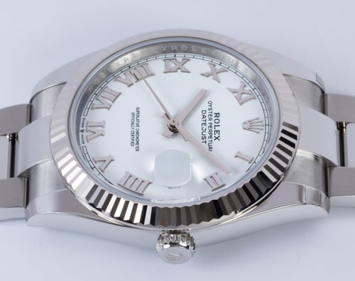 Crown Side Shot of Datejust 41