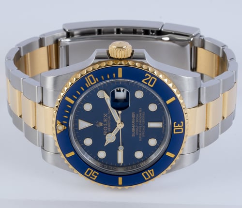Front View of Submariner Date