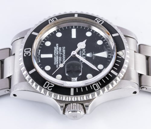 Crown Side Shot of Submariner Date 1680