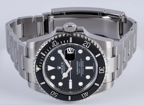 Front View of Submariner Date