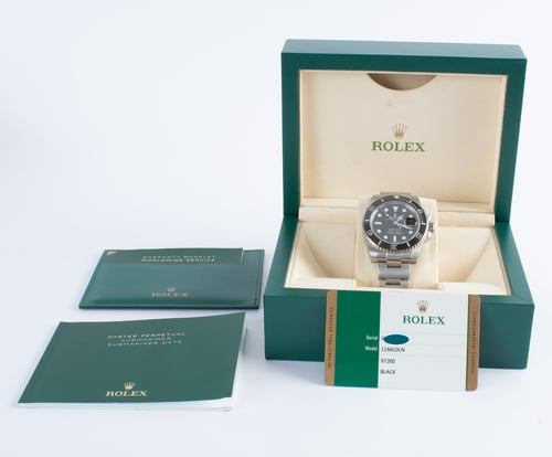 Box / Paper shot of Submariner Date