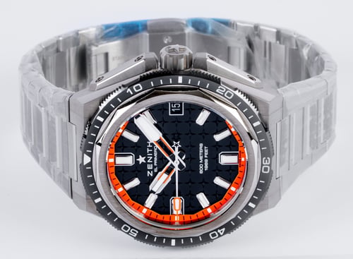 Dial Shot of Defy Extreme Diver