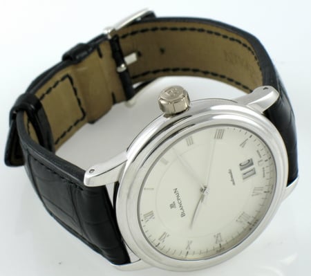 Front View of Villeret Big Date