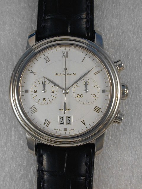 Box / Paper shot of Villeret Big Date Chronograph
