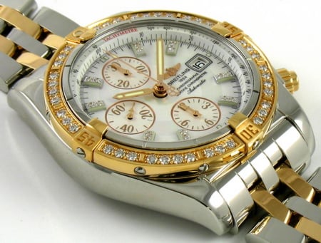 9' Side Shot of Chronomat Evolution