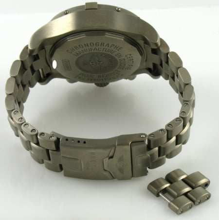 Rear / Band View of Chrono Avenger