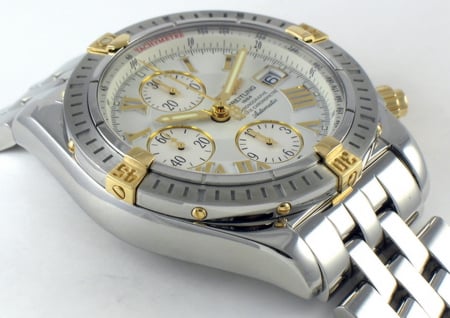 9' Side Shot of Chronomat Evolution