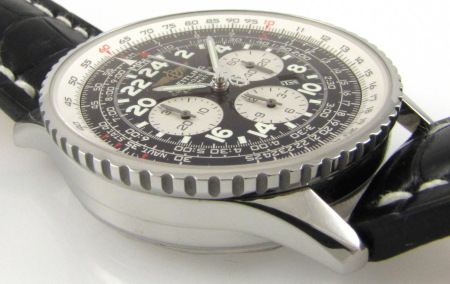 9' Side Shot of Navitimer Cosmonaute