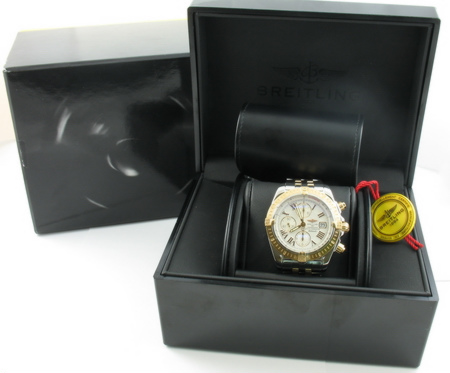 Box / Paper shot of Chronomat Evolution