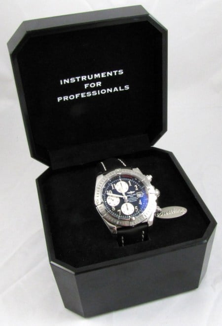 Box / Paper shot of Chronomat Evolution