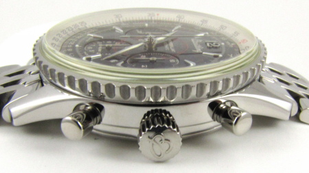 Crown Side Shot of Montbrillant Navitimer