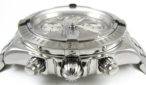 Crown Side Shot of Chronomat Evolution