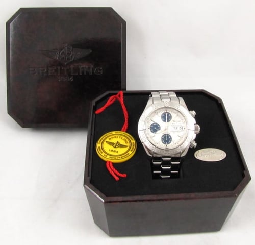 Box / Paper shot of SuperOcean Chrono