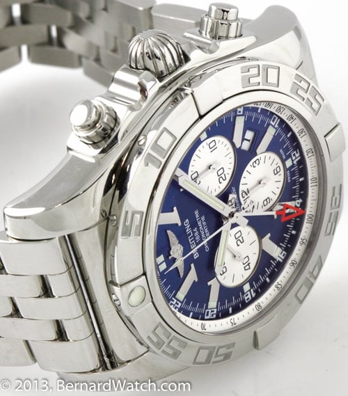 Dial Shot of Chronomat B04 GMT