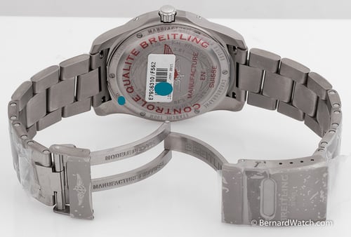 Open Clasp Shot of Aerospace Evo