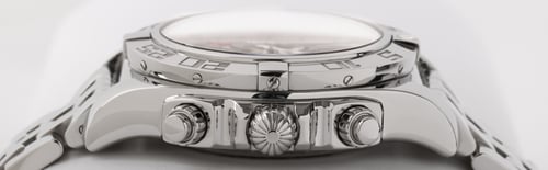 Crown Side Shot of Chronomat B04 GMT