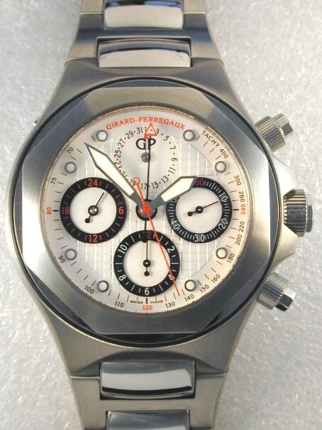Girard-Perregaux - Laureato EVO3 Chronograph 80180.1.11.1111