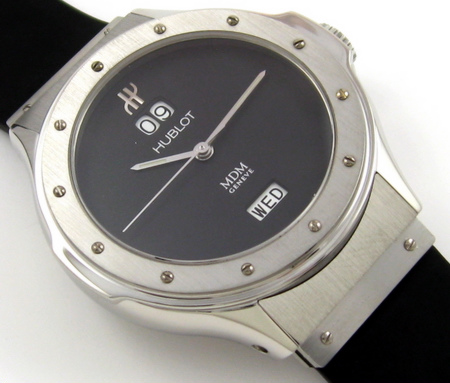 9' Side Shot of Classic Grand Quantieme