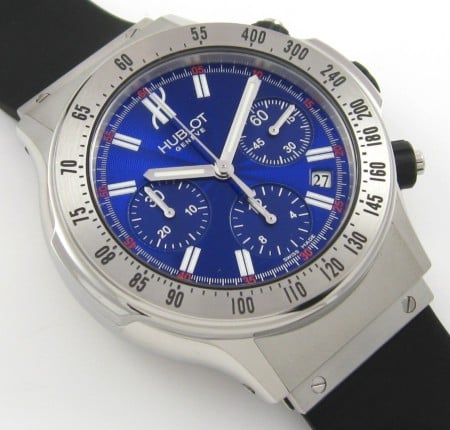 9' Side Shot of Classic Chronograph Maxi