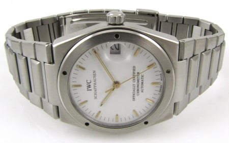 Front View of Ingenieur