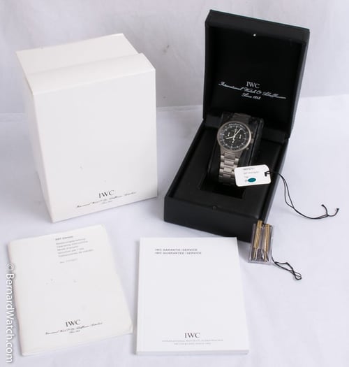 Box / Paper shot of GST Chronograph