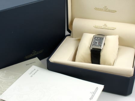 Box / Paper shot of Reverso Date 'Night and Day'
